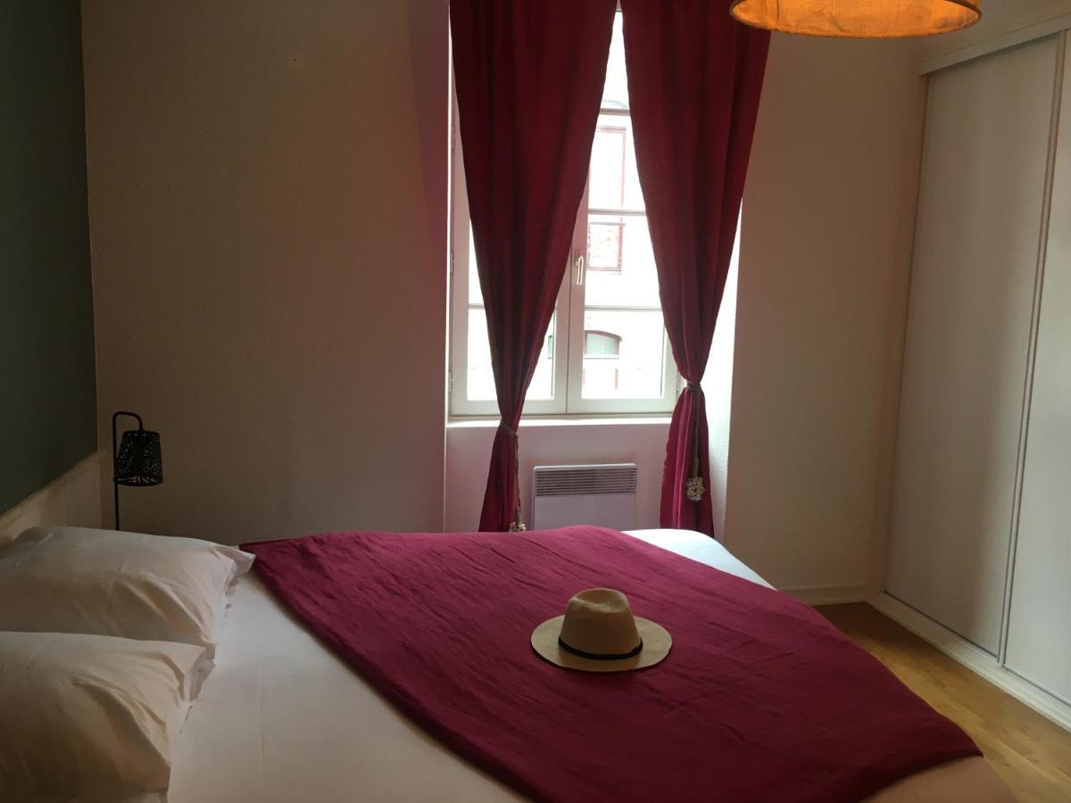 Hotel De Ville 2 Avec Parking La Rochelle  Ngoại thất bức ảnh
